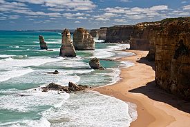 275px-The_twelve_apostles_Victoria_Australia_2010